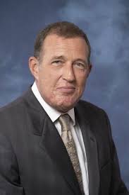 Commission to consider retirement of City Administrator Greg Elliott