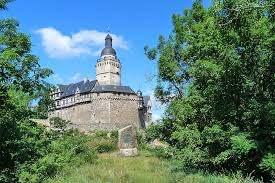 With a little muscle power, visitors can climb it in magdeburg's glorious elbauenpark. Falkenstein Castle Castles Cathedrals Kulturstiftung Sachsen Anhalt