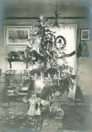 Christmas In Montana 149 Years Of Tradition And Magic Vintage Christmas Vintage Christmas Photos Cool Christmas Trees