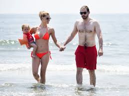 After moving to milan with her mother. Die Schonsten Bilder Von Michelle Hunziker Und Ihrer Familie