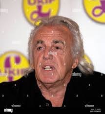 Darren Stringfellow's Instagram, Twitter & Facebook