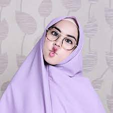 Adik perempuan dari artis oki setiana dewi ini menyatakan bahwa dia tidak ingin membuat pacaran sebelum menikah. Ria Ricis Fans Home Facebook