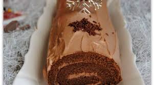 Buche Roulee Au Chocolat Praline Beaux Desserts Recette Biscuit Dessert Noel