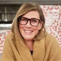 Brandie Bennett's Instagram, Twitter & Facebook