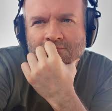 Quando l'amore è amore "da pace". “Il vero amore non pesa, libera.” “Amare  davvero è sentirsi tranquilli, non in guerra.” “Dove c'è amore sincero, c'è  tranquillità.” “L'amore vero si sente, non si