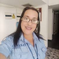 600+ perfiles de «Neyda»