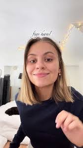 Jane Bouchard's Instagram, Twitter & Facebook