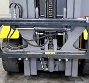 Sideshifter attachment instalation on forklift truck