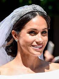 Le Chignon Avec Diademe De Meghan Markle Coiffure Mariee Coiffure Mariage Meghan Markle