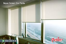 Beyaz Screen Stor Perde Screen Perdeler Gunes Kirici Ozelligi Ve Sade Gorunumu Ile Genellikle Ofis Ortamlari Ve Ciftli Sistem Perdelerin Tu Jaluzi Perde Stor