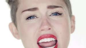 Descargar miley cyrus wrecking ball música mp3 gratis. 50 Miley Cyrus Wrecking Ball Wallpaper On Wallpapersafari