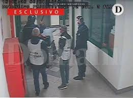 È così che il gip definisce, nell'ordinanza con la quale ha emesso 52 misure cautelari, quanto avvenne. 9uinxuzrl7hjm