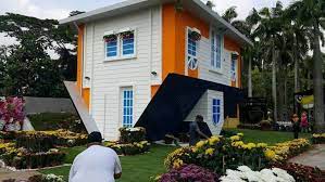 Rm14.00 sahaja (mykad) yang pasti lain daripada yang lain # boleh tangkap gambar # boleh rakam video Rumah Terbalik Wisata Baru Di Malaysia Okezone Travel