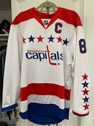 At first glance, i wasn't impressed. Hey Caps Fans I M Selling My 2011 Ovi Winter Classic Jersey If Anyone Wants To Buy It Sz 46 Caps