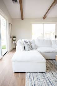 Pin By Sarah Johnson On Ideas Para Casita White Couch Living Room Couches Living Room Home Decor