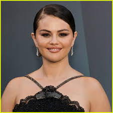 Jodie Paris's Instagram, Twitter & Facebook