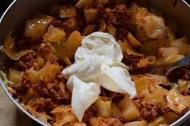 Cremiger Low Carb Schichtkohl Mit Hack Rezept Schichtkohl Schichtkohl Mit Hackfleisch Gerichte Mit Hackfleisch