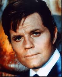 Amazon.com: Posterazzi Jack Lord Close Up In Suit Photo Print (16 x 20)