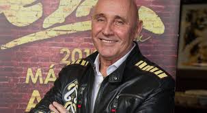 Pataki can also translate into near a creek or someone who lived by a brook or a stream. Pataky Attila Magyarorszag Maradjon A Magyaroke A Hirek Foutcaja