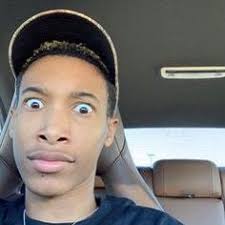 Benjamin Clarence Phillips Jr. (@autumarwickjr)