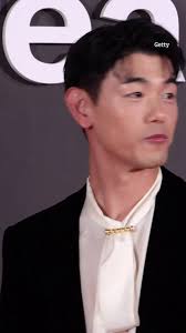 Melania's friendly moment with men delivering White House Xmas tree