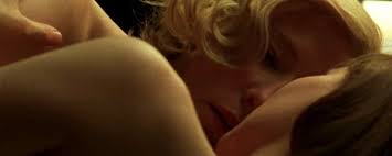 Les réponses sont dans ce dossier. La Vie D Adele Une Femme Avec Une Femme 18 Scenes Lesbiennes Du Cinema Allocine