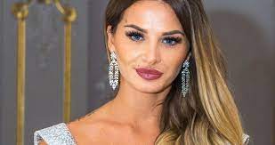 Zviditeľnila sa v reality show hotel paradise a dotiahla to až na najväčšiu influencerku v našich končinách. Zuzana Queen Plackova Odejdu Ze Zeme Byt V Raji Sejku Blesk Cz