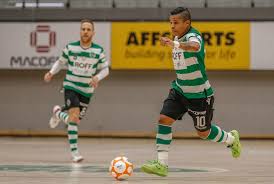 .da liga dos campeões.numa partida realizada este sábado, no pavilhão joão rocha, em lisboa, os leões não deram quaisquer hipóteses ao emblema o futsal já era campeão antes do dito e foi campeão europeu depois do dito. Sporting Reencontra Inter Movistar Nas Meias Finais Da Liga Dos Campeoes De Futsal Futsal Sapo Desporto