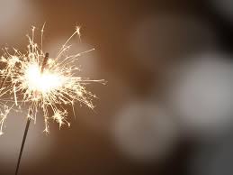 Der erwerb und das abbrennen von feuerwerken der kategorie f 2 durch private ist ohne erlaubnis nur an silvester zulässig, also vom 31. An Silvester Wunderkerzen Und Jugendfeuerwerk Sind In Bayern Erlaubt Politik Nordbayern