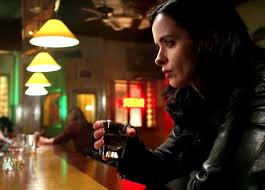 Стивен серджик, дженнифер гетцингер, ута бризвитц и др. Famous Whisky Drinkers Jessica Jones Scotch Whisky