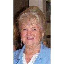 Marie Packard's Instagram, Twitter & Facebook