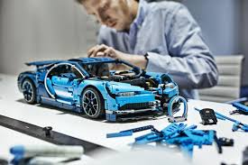 Siêu xe Bugatti Chiron của Lego giá 350 USD - Xe