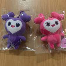 Company ceo sets up a bidding war between banks so that they have to compete for her business. Twice Lovely Doll Hobbies Toys Memorabilia Collectibles K Wave On Carousell