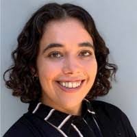 Elizabeth Huth's Instagram, Twitter & Facebook