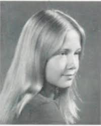 She was just a junior in high school. 💔