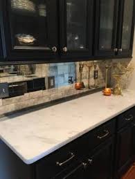 Whether you want inspiration for planning kitchen mirror backsplash or are building designer kitchen mirror backsplash from scratch, houzz has 196 pictures from the best designers, decorators, and architects in the country, including enigma interiors and true scape design. 19 Mirrored Backsplash Ideas Backsplash Mirror Backsplash Antique Mirror Backsplash