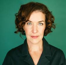 Diana Barlow's Instagram, Twitter & Facebook