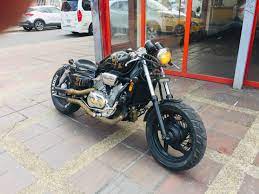 hondamagna hondavf750 handmade hechoencolombia アメリカンバイク バイク アメリカン