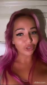 Лизу триандафилиди шантажируют видео, где она ублажает себя watch online