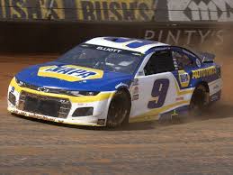 It's nascar race day in bristol, tenn., and we've got some essential information you need to get ready for saturday night's bass pro shops nra night race at race distance: Nascar Goes For First Ride Through The Dirt At Bristol Accesswdun Com