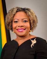 Dana Morris's Instagram, Twitter & Facebook