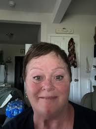 I'm sorry I forgot to place a photo. Hiya......my name is Deeba.