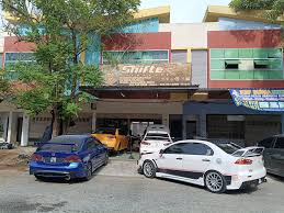Shifter Autocraft Workshop Garage
