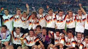 Was symbolisiert die weltmeisterschaft für deutschland? 30 Jahre Wm Finale 1990 Die Magische Nacht Von Rom Zdfheute