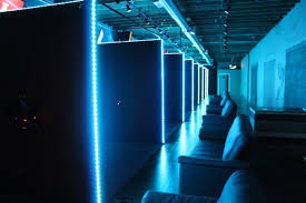Pin By Chris Roda On Vr Arcade Vr Room Arcade Room Game Room