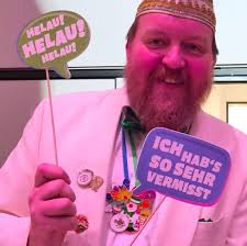 Ihr habt es sicher schon mitbekommen: Wir haben gemeinsam den  Zuschauerrekord der DEL2 gebrochen! 💥 Gegen Rosenheim waren 8.733 Fans im  PSD BANK DOME und damit mehr als je zuvor (abgesehen von