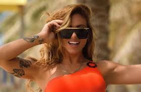See more of ευρυδίκη βαλαβανη on facebook. H Eyrydikh Balabanh Me Gyalia Hlioy Quay Optical Fashion Gr