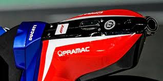 The red represents passion and energy and the black color represents power and determination. F1 Logo Auf Motogp Bikes Von Pramac Ducati Was Es Damit Auf Sich Hat