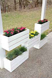 33 Beautiful Built In Planter Ideas To Upgrade Your Outdoor Space Garden Projects Diy Garden Vertical Planter
