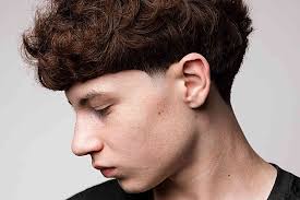 Que représente la coupe de cheveux Edgar ? Découvrez les racines  culturelles de la coiffure Edgar